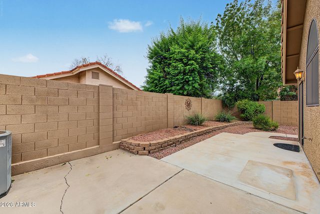 924 W SUNWARD Drive, Gilbert, AZ 85233