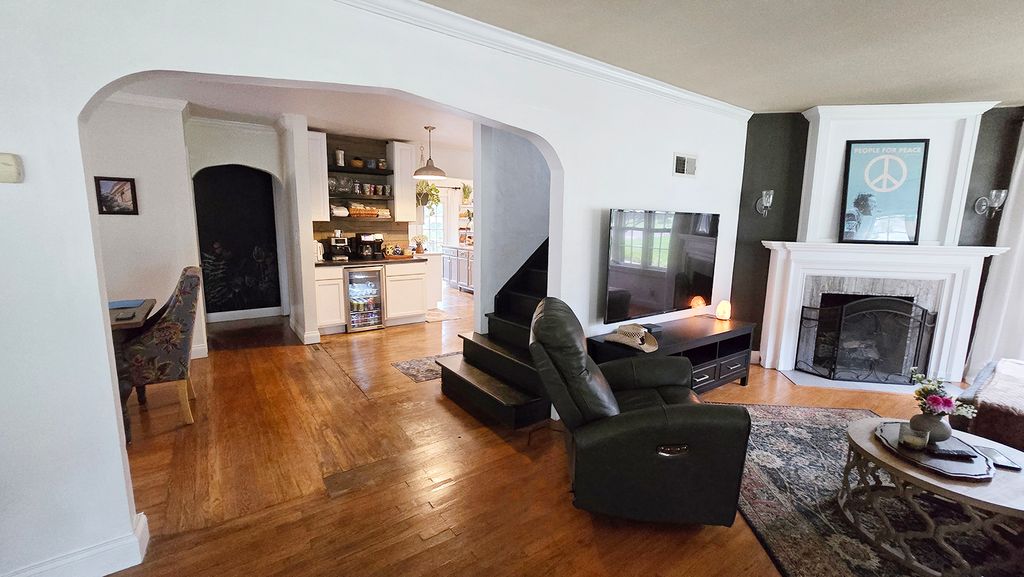 Image 26 of property listing at 725 Magnolia Avenue, Mt Vernon, IL 62864