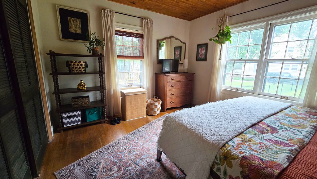 Image 38 of property listing at 725 Magnolia Avenue, Mt Vernon, IL 62864