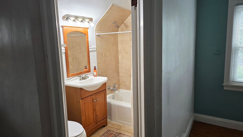Image 42 of property listing at 725 Magnolia Avenue, Mt Vernon, IL 62864