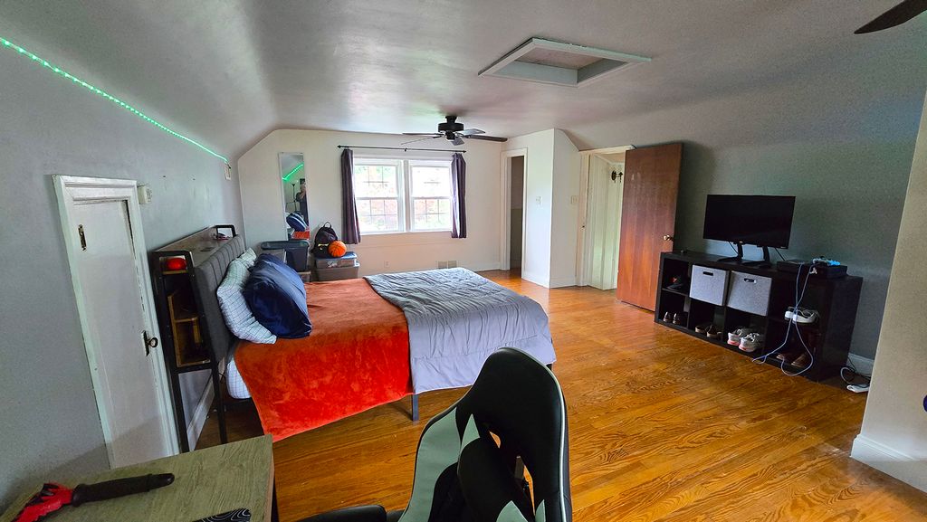 Image 50 of property listing at 725 Magnolia Avenue, Mt Vernon, IL 62864