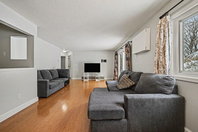 1561 Wheelock Lane 101, Saint Paul, MN 55117