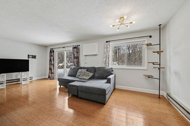 1561 Wheelock Lane 101, Saint Paul, MN 55117