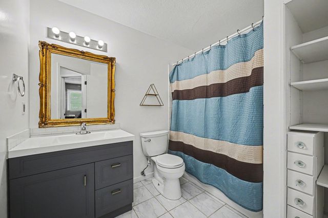 1561 Wheelock Lane 101, Saint Paul, MN 55117