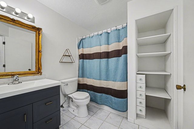 1561 Wheelock Lane 101, Saint Paul, MN 55117