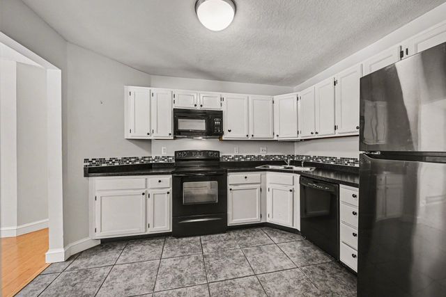 1561 Wheelock Lane 101, Saint Paul, MN 55117