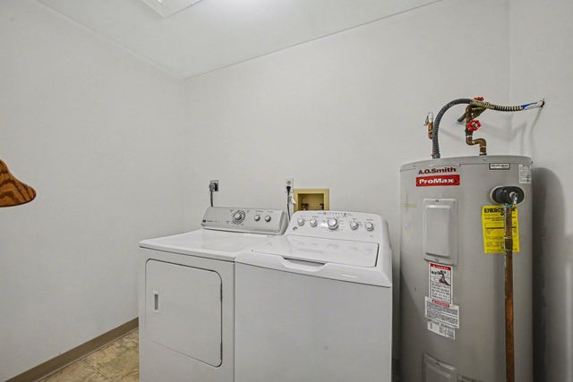 1561 Wheelock Lane 101, Saint Paul, MN 55117