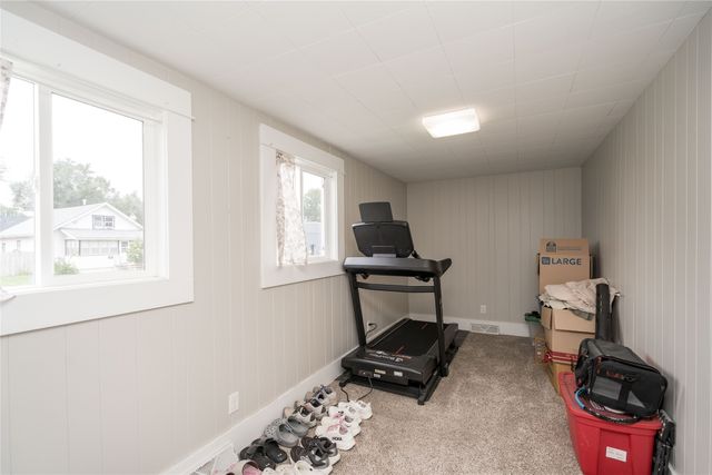 329 4th Street, West Des Moines, IA 50265