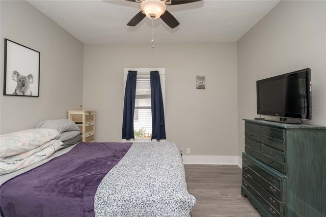 329 4th Street, West Des Moines, IA 50265