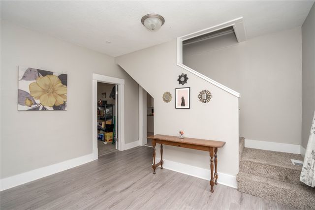 329 4th Street, West Des Moines, IA 50265