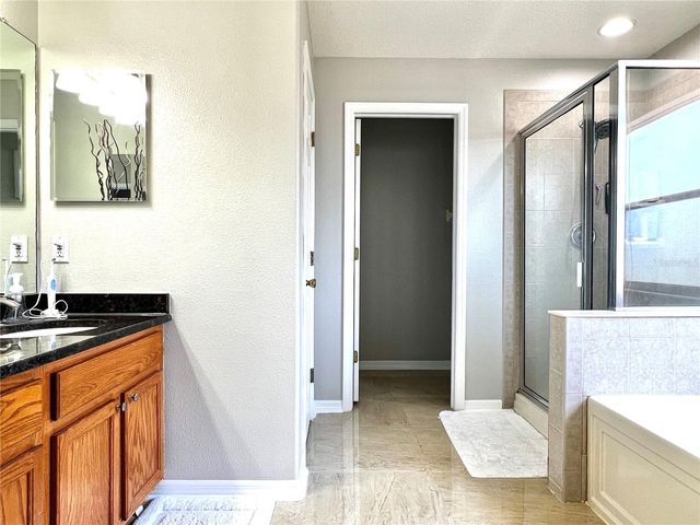 8848 CAMERON CREST DRIVE, Tampa, FL 33626