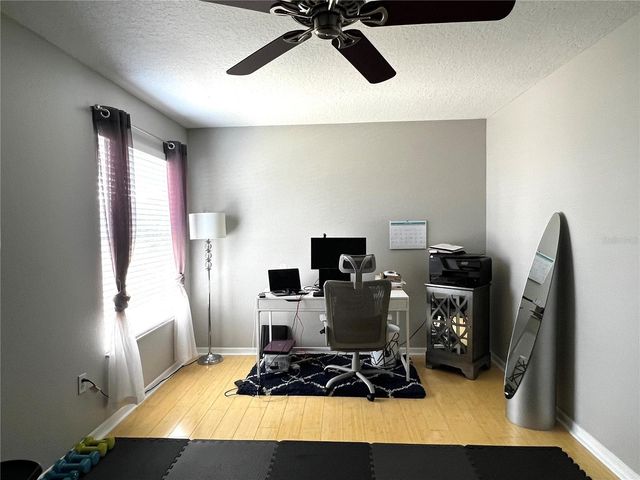 8848 CAMERON CREST DRIVE, Tampa, FL 33626