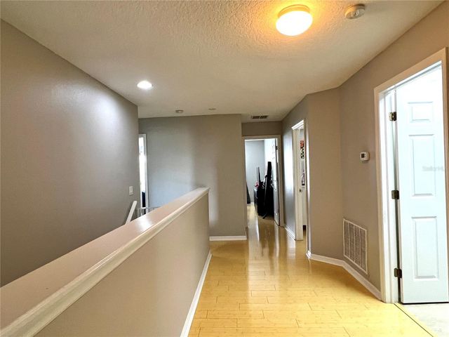 8848 CAMERON CREST DRIVE, Tampa, FL 33626