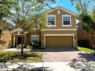 8848 CAMERON CREST DRIVE, Tampa, FL 33626