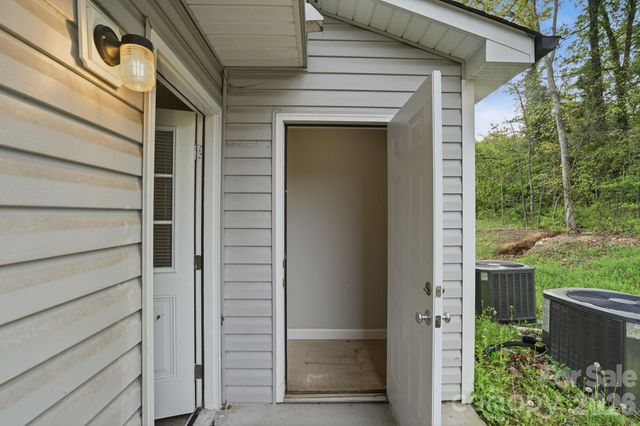 153 Mckinnon Avenue NE, Concord, NC 28025