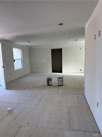1524 E Filmore Avenue, Alton, TX 78573