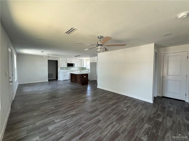 1524 E Filmore Avenue, Alton, TX 78573