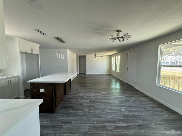 1524 E Filmore Avenue, Alton, TX 78573