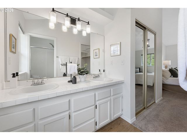 11010 Sw ESCHMAN Way, Tigard, OR 97223