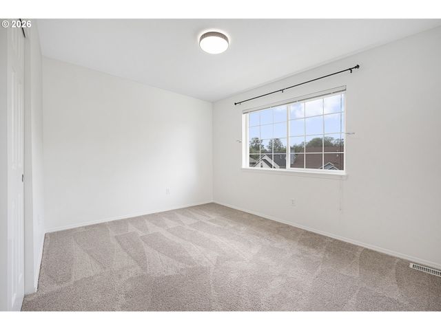 11010 Sw ESCHMAN Way, Tigard, OR 97223