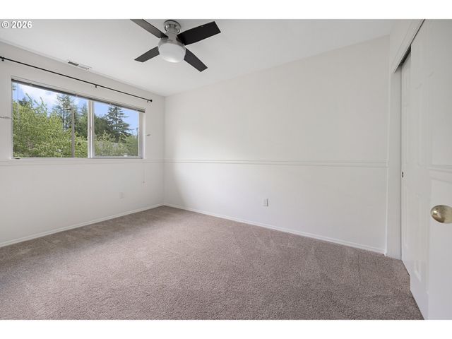 11010 Sw ESCHMAN Way, Tigard, OR 97223