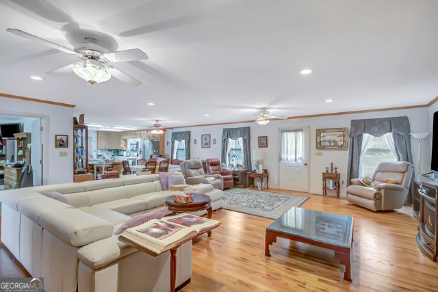 377 Dogwood Trail, Tyrone, GA 30290