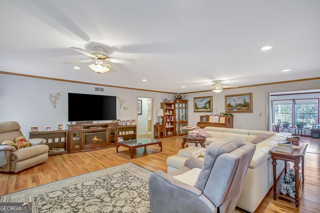 377 Dogwood Trail, Tyrone, GA 30290