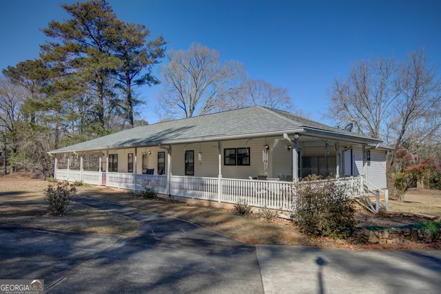 377 Dogwood Trail, Tyrone, GA 30290