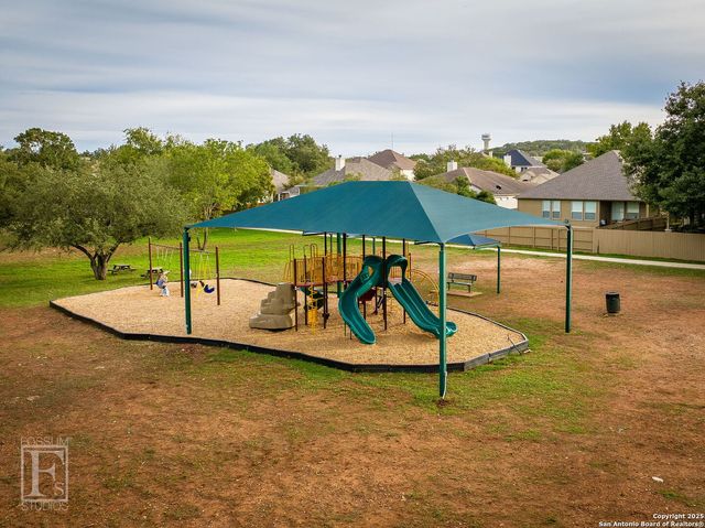 2351 Oak Crossing, New Braunfels, TX 78132