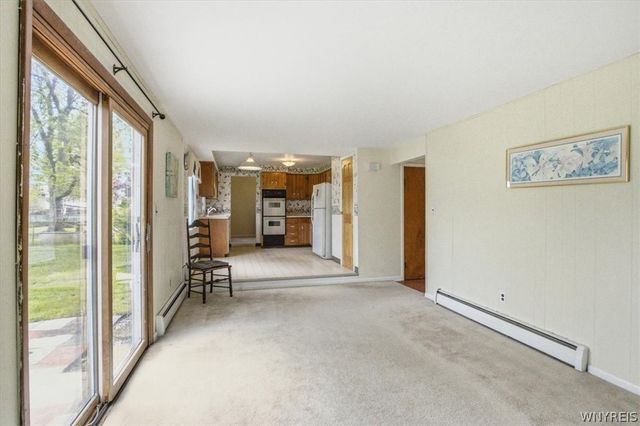 77 Willow Lane, Amherst, NY 14228