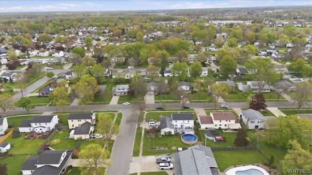 77 Willow Lane, Amherst, NY 14228