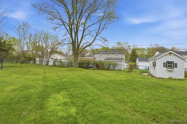 77 Willow Lane, Amherst, NY 14228