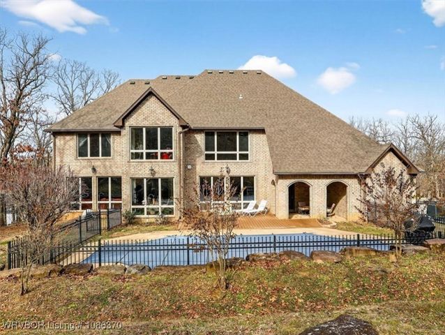 4711 Oak Hollow Lane, Fort Smith, AR 72903