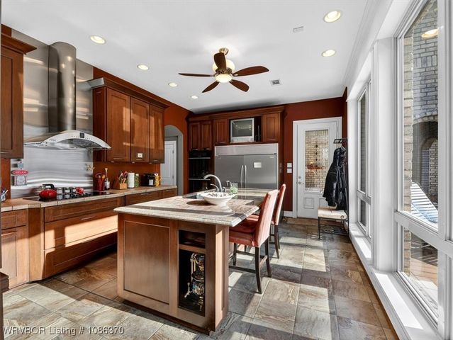 4711 Oak Hollow Lane, Fort Smith, AR 72903