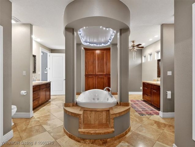 4711 Oak Hollow Lane, Fort Smith, AR 72903