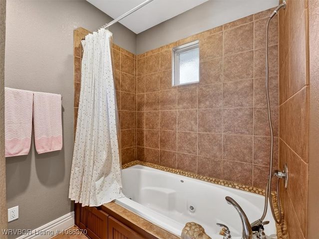 4711 Oak Hollow Lane, Fort Smith, AR 72903