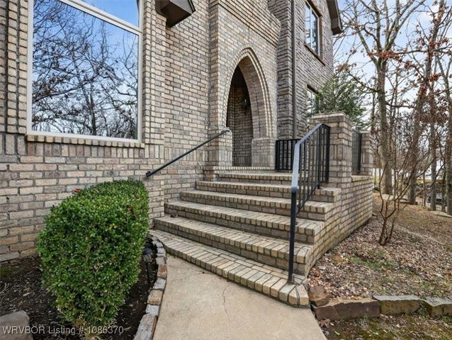 4711 Oak Hollow Lane, Fort Smith, AR 72903