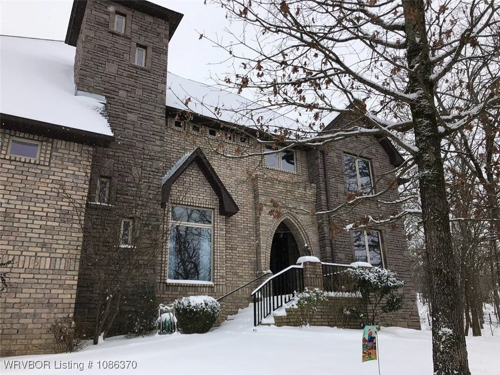 4711 Oak Hollow Lane, Fort Smith, AR 72903