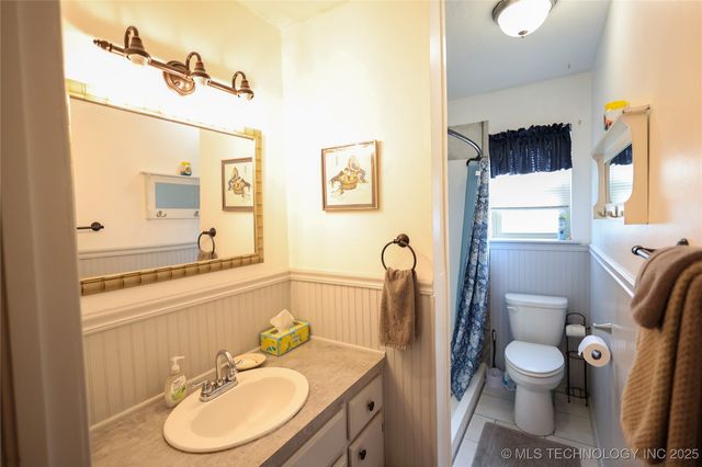 1205 E Ellis Avenue, Davis, OK 73030