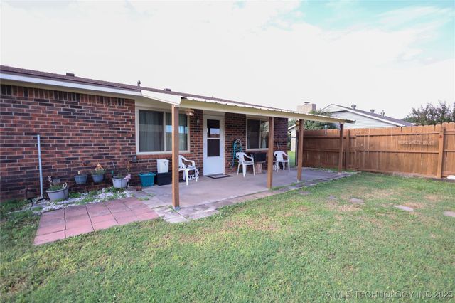 1205 E Ellis Avenue, Davis, OK 73030
