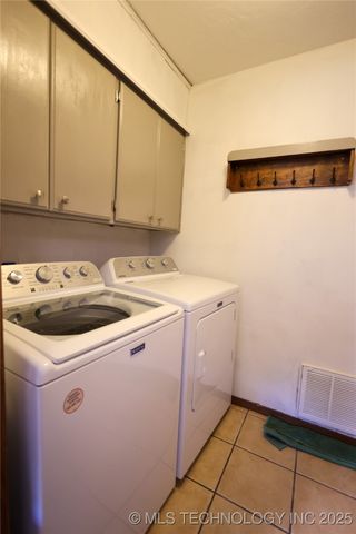 1205 E Ellis Avenue, Davis, OK 73030