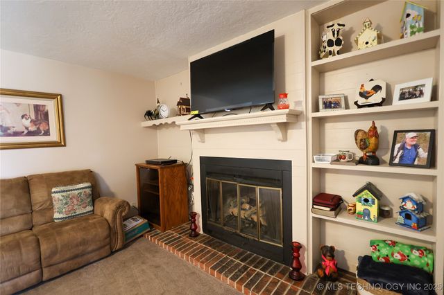 1205 E Ellis Avenue, Davis, OK 73030