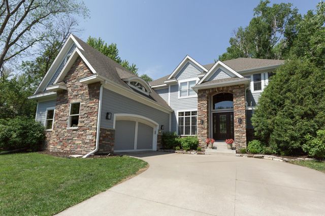 7617 Brooklyn Park Drive, Brooklyn Park, MN 55444