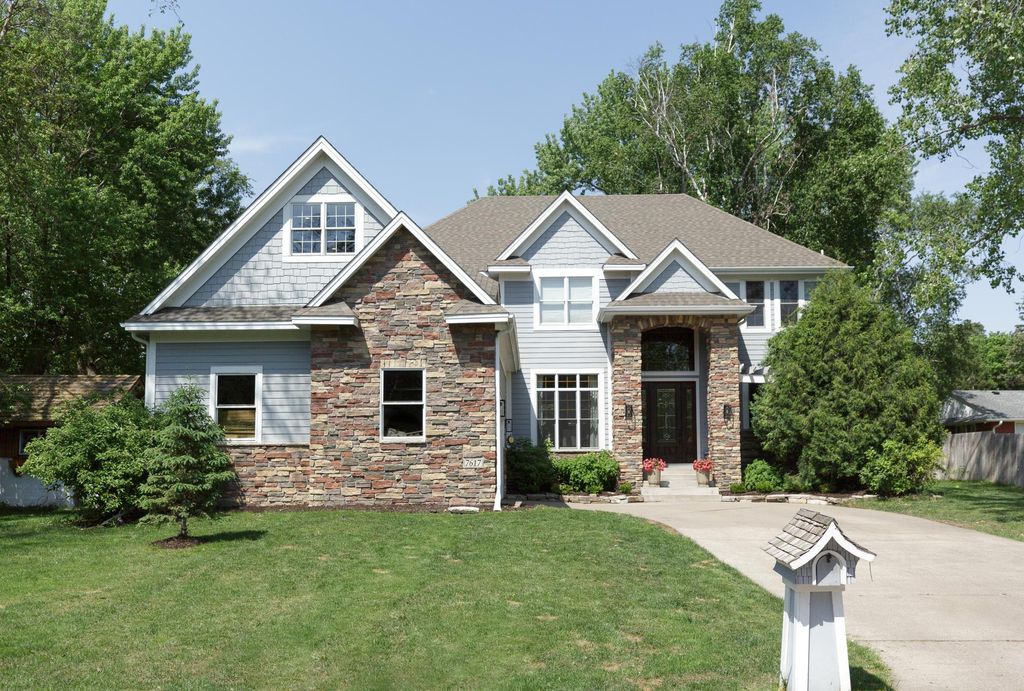 7617 Brooklyn Park Drive, Brooklyn Park, MN 55444
