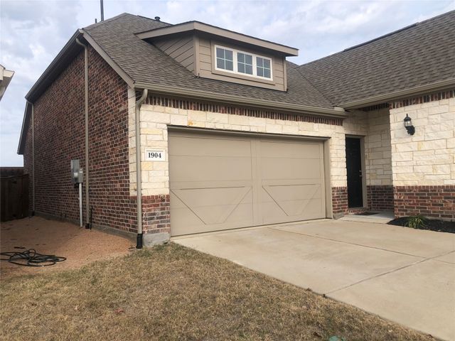 1904 Wrangler Circle, Mesquite, TX 75149