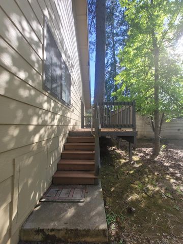 346 Gracie Rd, Nevada City, CA 95959