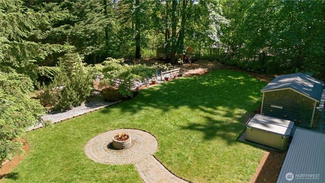 217 197th Avenue Ct E, Bonney Lake, WA 98391