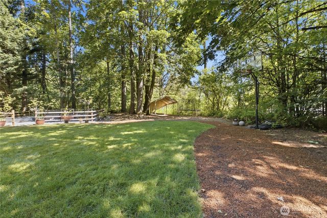 217 197th Avenue Ct E, Bonney Lake, WA 98391