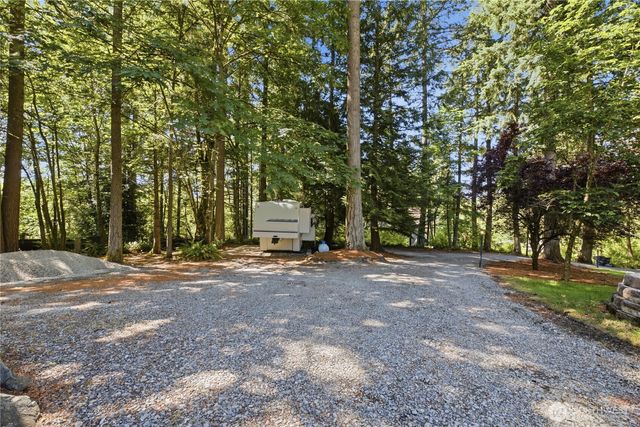 217 197th Avenue Ct E, Bonney Lake, WA 98391