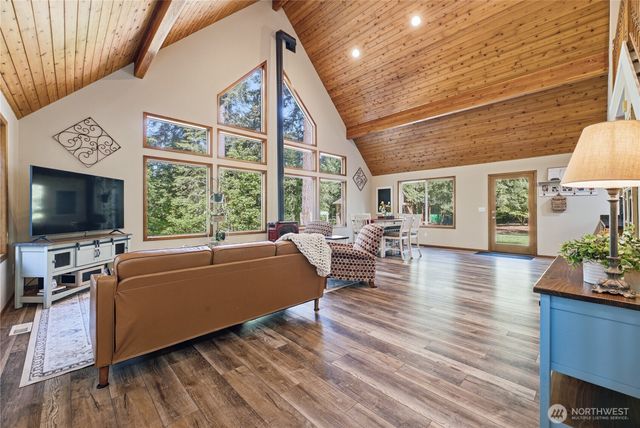 217 197th Avenue Ct E, Bonney Lake, WA 98391